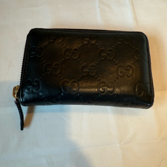 Black Embossed Zip Wallet - Picture 1 of 4